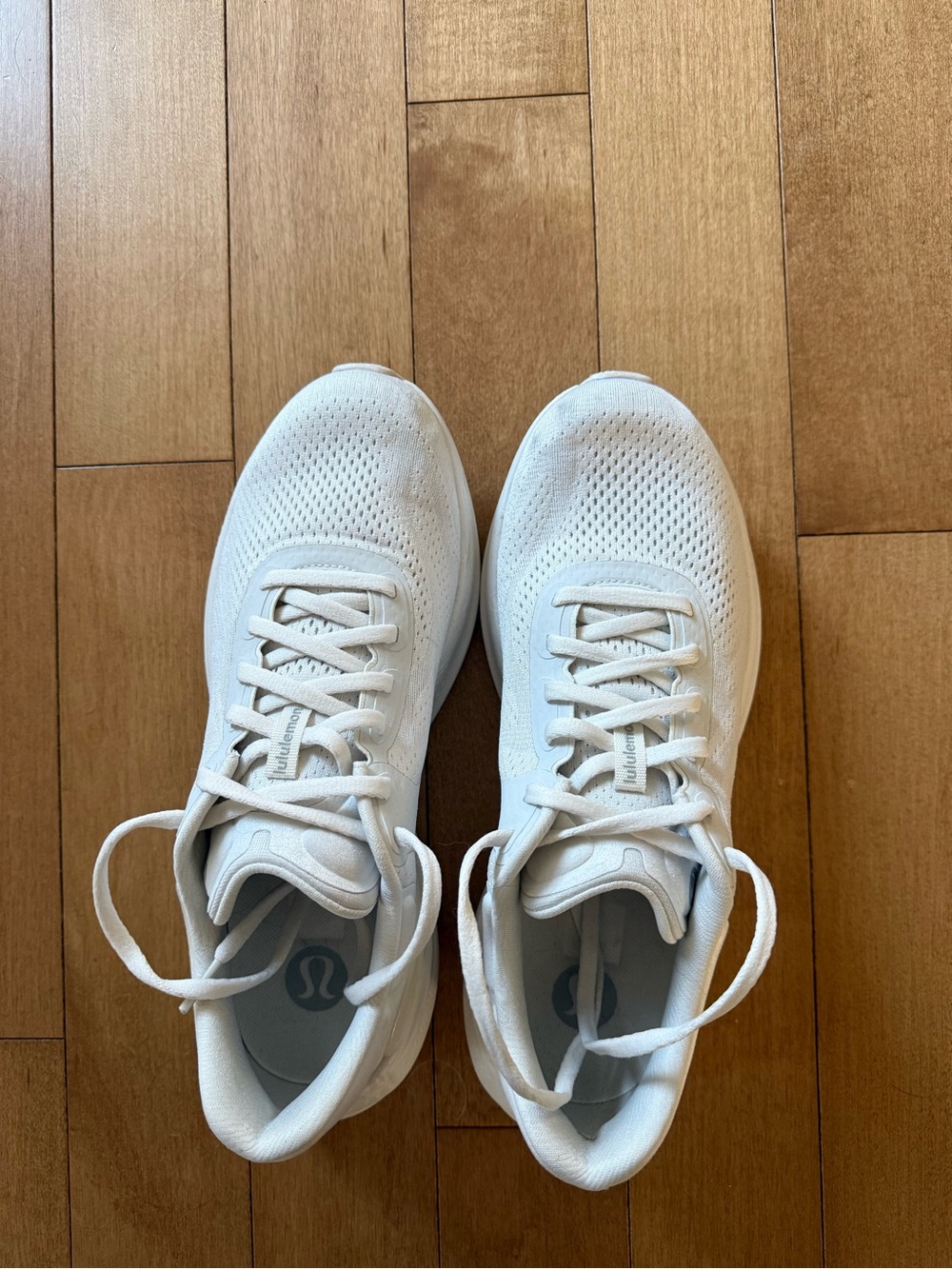 Women’s beyondfeel running shoes